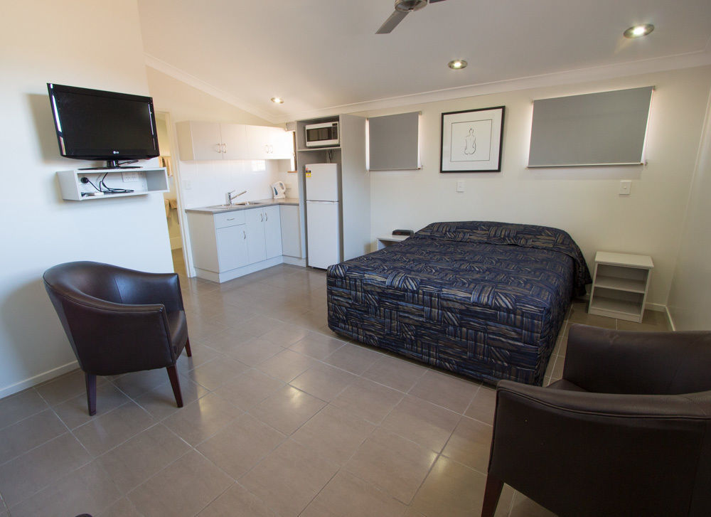 Western Gateway Motel And Apartments Emerald Dış mekan fotoğraf